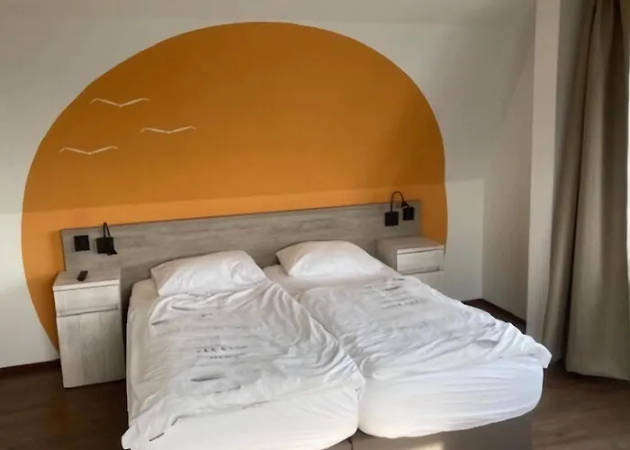 Comfortable Holiday Home With A Garden At 1.1Km From The Sea